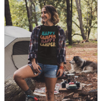 Happy Camper Zitat mit Retro Wavy farbiger Text T-Shirt