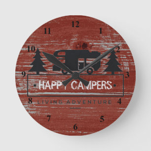 Happy Campers   Rotes rustikales Stallholz RV-Camp Runde Wanduhr