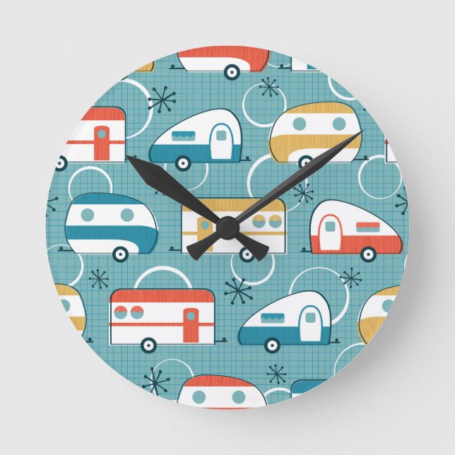 Happy Campers Runde Wanduhr (Vorderseite)