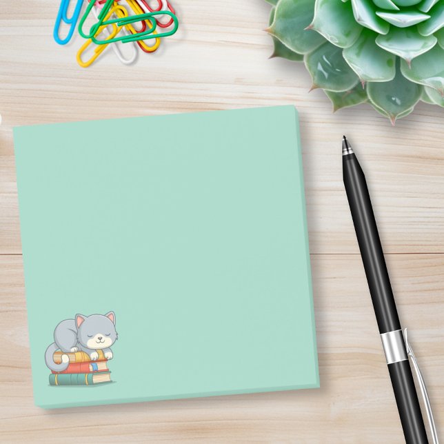 Happy Cat on top of a Book Stack Green Post-it Klebezettel (Von Creator hochgeladen)