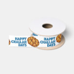 Happy Challah Days Hanukkah Chanukah Brot Holiday Satinband<br><div class="desc">Eine originelle Marker-Illustration eines Laib geflochtenen herausfordernden Brotes, mit HAPPY CHALLAH DAYS in einem lustigen Schriftart. Gut für Hanukkah Geschenke! Passende Geschenktaschen, Taschentücher, Geschenktafeln und Geschenkpackungen sind erhältlich. Diese Abbildung ist auch auf anderen Produkten verfügbar. Sehen Sie nicht, wonach Sie suchen? Brauchen Sie Hilfe bei der Anpassung? Kontaktieren Sie Rebecca,...</div>