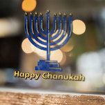 Happy Chanukah Menorah Fensteraufkleber<br><div class="desc">Happy Chanukah Text in Gold mit einer blauen Menorah.</div>