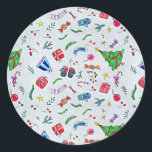 Happy Christmas Celebration Pattern Classic Round Runder Aufkleber<br><div class="desc">Frohe Weihnachtsfeier mit dem Muster von Heiligen,  Weihnachtsfeiern,  dekorierten Weihnachtsbaum,  Geschenke und Süßigkeiten. Aufkleber mit roter Kreissenkung.</div>
