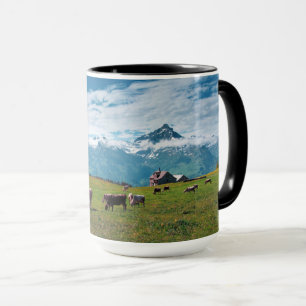 Happy Cows on Farm in Switzerland Tasse