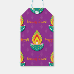 Happy Divali mit Diya-Lampen auf lila Geschenkanhänger