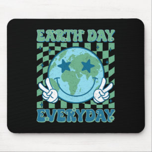 Happy Earth Day 2025 Retro Groovy Earth Day Everyd Mousepad