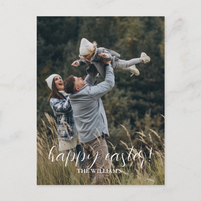 Happy Easter Elegante Script Familie Personalisier Postkarte (Vorderseite)
