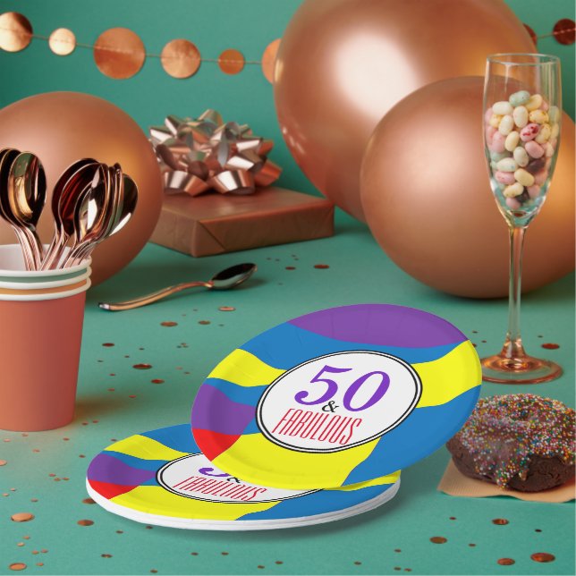 Happy Fabulous Geburtstagsparty | Streifenmuster Pappteller (Multi)