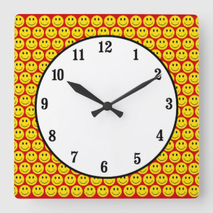 Happy Face Quadratische Wanduhr
