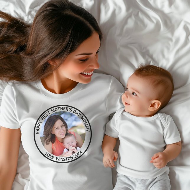 Happy First Mother's Day Mommy Foto T - Shirt (Von Creator hochgeladen)