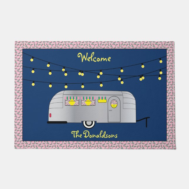 Happy Glamper Vintag Streamline Trailer Fußmatte (Vorderseite)