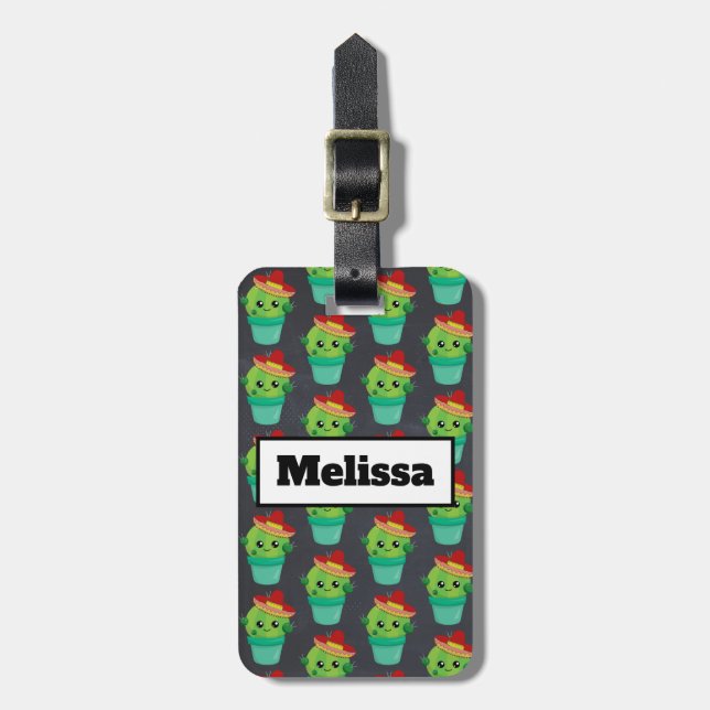 Happy Green Cactus in a Red Sombrero Pattern Gepäckanhänger (Vorderseite vertikal)