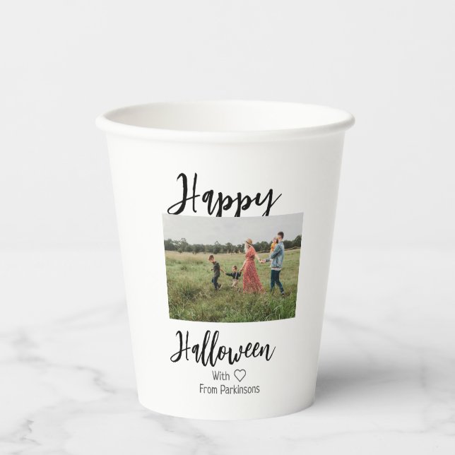 Happy Halloween fügen Familienname Foto schwarz Pappbecher (Vorderseite)