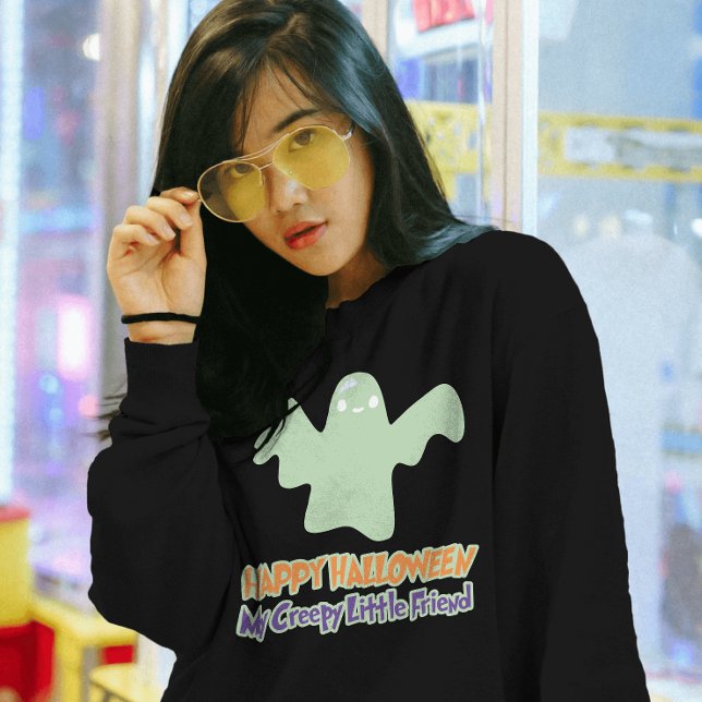 Happy Halloween, mein gruseliger kleiner Freund T-Shirt (This Halloween, haunt in high fashion. Boujee ghosts only.)