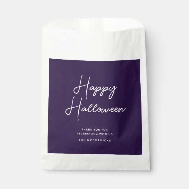 Happy Halloween Moderne Lila Schreibschrift Name C Geschenktütchen (Vorderseite)