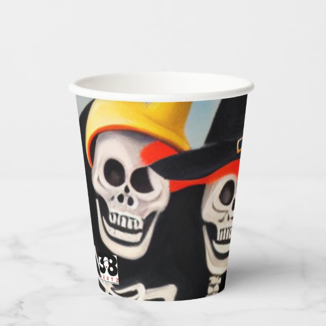 Happy Halloween Skeletons Pappbecher (Vorderseite)