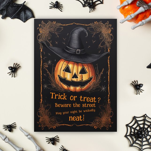 Happy Halloween Spooky Trick oder Gruß behandeln Karte (Funny Halloween Quote Trick Or Treat Greeting Card)