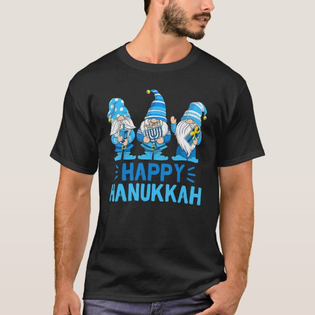 Happy Hanukkah 2022 Gnome Menorah Dreidel Kostüm T-Shirt (Vorderseite)