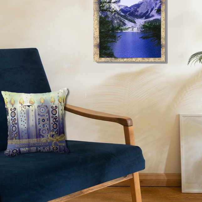 Happy Hanukkah Blue Candles Throw Pillow Kissen (Happy Hanukkah Blue Candles Throw Pillow)