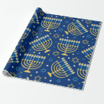 Happy Hanukkah Blue Star von David Menorah Wrappin Geschenkpapier<br><div class="desc">Happy Hanukkah,  Kerzen,  Stern von David,  Menorah,  blaues Muster Packpapier.</div>