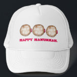 Happy Hanukkah Chanukah Jelly Donut Doughnut Truckerkappe<br><div class="desc">Eine originelle Abbildung eines mit Zucker überzogenen Gelees. Perfekt für Hanukkah! Diese Chanukah Illustration ist auch auf anderen Produkten verfügbar. Sehen Sie nicht,  wonach Sie suchen? Brauchen Sie Hilfe bei der Anpassung? Kontaktieren Sie Rebecca,  um etwas für Sie entworfen zu haben.</div>