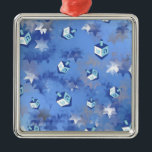 Happy Hanukkah Falling Star und Dreidels Ornament Aus Metall<br><div class="desc">Sie sehen die Lee Hiller Design Collection. Bekleidung,  Geschenke & Sammlerstücke Lee Hiller Fotografie oder Digital Art Collection. Sie können ihre Naturfotografie unter http://HikeOurPlanet.com/ ansehen und ihrem Wanderblog im Hot Springs Nationalpark folgen.</div>