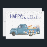 Happy Hanukkah Menorah Blue Vintag Truck Feiertagskarte<br><div class="desc">Dieses Design entstand durch digitale Kunst und kann in dem Bereich personalisiert sein, der durch das Ändern des Fotos und/oder Textes zur Verfügung gestellt wird. Oder Sie können es anpassen, indem Sie den Mausklick auswählen, um weitere Optionen anzupassen, um die Farbe des Hintergrunds zu löschen oder zu ändern, Text hinzuzufügen,...</div>