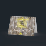 Happy Hanukkah Menorah Karte<br><div class="desc">Happy Hanukkah Menorah Karte mit Holz und Schneeflocken Hintergrund.</div>