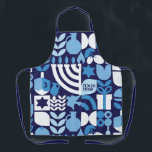 Happy Hanukkah Modern Hebrew Menorah & Stars Schür Schürze<br><div class="desc">MACHEN DIE KÜCHE 'STAFF' SMILE DIESES Hanukkah / Chanukah Party mit dieser Hanukkah / Chanukah modernen geometrischen Schürze. Menorah, Dreidel, Donuts, Stars & Olivenöl... Jüdische Hanukkah-Symbole. Behalte oder ändert den EDITABLE-Hebräisch-Text, der Chanukah Sameach ( "Happy Chanukah") lautet. Dieses hochklassige, moderne Design ist eine großartige Möglichkeit, Freunden & Familie eine sehr...</div>