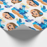 Happy Hanukkah Muster Wrapping Paper Geschenkpapier<br><div class="desc">Ein großartiges Muster,  um Ihre Geschenke in der Hanukka zu verpacken. Glückliche Kinder mit Geschenken,  Donuts,  Tauben auf weißem Hintergrund</div>