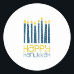 Happy Hanukkah Runder Aufkleber<br><div class="desc">Diese Hanukkah-Kerzen werden Ihre Dekoration perfekt machen. Perfekt für Handtücher oder Tischsets.</div>