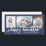 Happy Hanukkah Script 3-Foto Urlaub Feiertagskarte<br><div class="desc">Holiday Fotokarte mit einem 3-Foto-Collage Layout mit trendigem Pinsel-Script-Schrift und einem Grunge-Effekt im dunklen Marinefeld.</div>