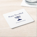 Happy Hanukkah Simple Menorah Rechteckiger Pappuntersetzer<br><div class="desc">Einfache Happy Hanukkah Holiday Party Papier Untersetzer,  mit einer blauen Menorah und Schrift Typografie Design. Mit blau anpassbaren Buchstaben können Sie Ihre eigenen Informationen hinzufügen. Ein festliches Dekor,  um mit Freunden und Lieben zu feiern.</div>