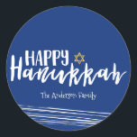 Happy Hanukkah Star des David Sticker Geschenktage<br><div class="desc">Niedlicher und stilvoller Happy Hanukkah Star des David Sticker Geschenktages ist der perfekte Ort für Ihren Urlaub. Es gibt andere Produkte,  die wir haben,  die zu diesem Design passen.</div>
