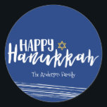 Happy Hanukkah Star des David Sticker Geschenktage<br><div class="desc">Niedlicher und stilvoller Happy Hanukkah Star des David Sticker Geschenktages ist der perfekte Ort für Ihren Urlaub. Es gibt andere Produkte,  die wir haben,  die zu diesem Design passen.</div>