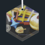 Happy Hanukkah Star von David menorah Dreidel Slip Ornament Aus Glas<br><div class="desc">Happy Hanukkah Star von David menorah Dreidel SlipperyJoe's Celebration Candles jüdisch Hebräisch Chanukah Geschenke Dekorationen Judaismus Religion künstlerisch</div>