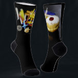 Happy Hanukkah Star von David menorah Dreidel Slip Socken<br><div class="desc">Happy Hanukkah Star von David menorah Dreidel SlipperyJoe's Celebration Candles jüdisch Hebräisch Chanukah Geschenke Dekorationen Judaismus Religion künstlerisch</div>