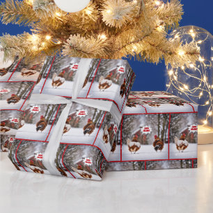 Happy Holiday Hühner in Schneeflocken Geschenkpapier