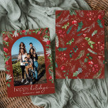 Happy Holidays Burgundy Botanischer Pfeil 1 Foto Feiertagskarte<br><div class="desc">Diese Kollektion besticht durch Aquarellblumen,  Beeren und Wintergrün mit moderner und eleganter Typografie,  mit einem botanischen Wintermuster zurück.</div>