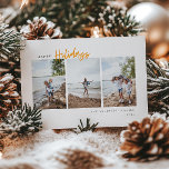 Happy Holidays Modernes Script Minimalistisches Fo Feiertagskarte<br><div class="desc">Happy Holidays,  modernes minimalistisches Typografie-Design,  3 senkrechte zentrierte Fotos,  Urlaubskarte. Features,  modernes gelbes Skript "Holidays" und die Koordination von soliden gelben Farbrücken. Textzeilen für Ihren Namen und das Jahr.</div>