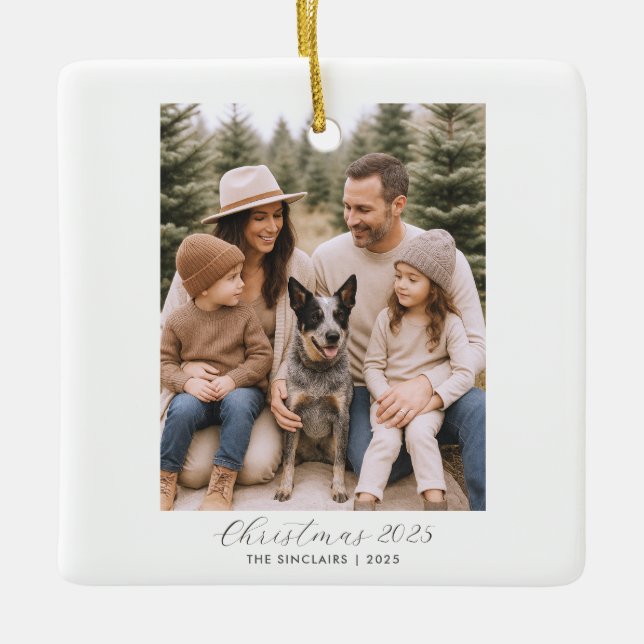 Happy Holidays Rustikales Minimalistisches Foto Keramikornament (Vorderseite)