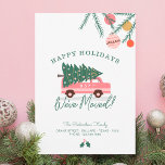 Happy Holidays We ve Moved Pink Van Christmas Tree Feiertagskarte<br><div class="desc">Feiern Sie die magische und festliche Urlaubssaison mit unserer individuellen Urlaubskarte. Das Design zeigt unser typografisches Design "Happy Holidays We've Moved" mit einem lustigen rosa mädchenhaften Retro-Vintagen Van mit einem Weihnachtsbaum. Weihnachtsgrün und -dekoration verleihen diesem bewegenden Kartendesign einen festlichen Look. Angepasst mit Ihrer neuen Zuhause-Adresse, die auf der Vorderseite des...</div>