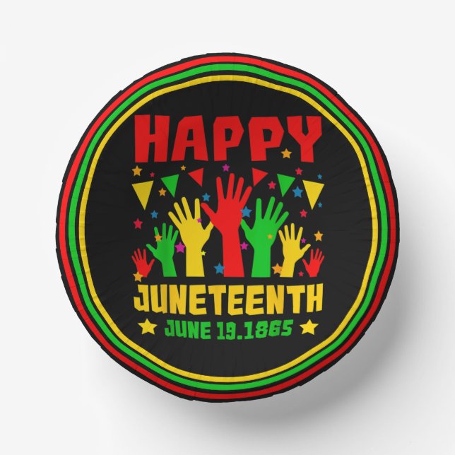 Happy Juneteenth Black Red Green Yellow Hands Pappteller (Vorderseite)