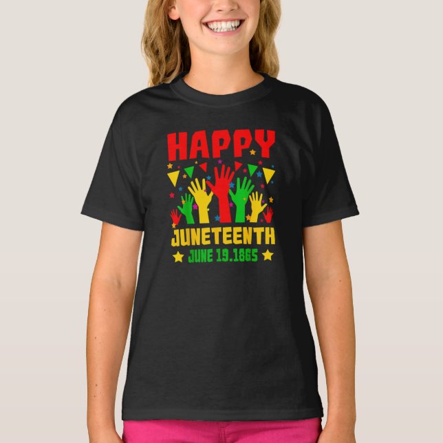 Happy Juneteenth Black Red Green Yellow Hands T-Shirt (Vorderseite)