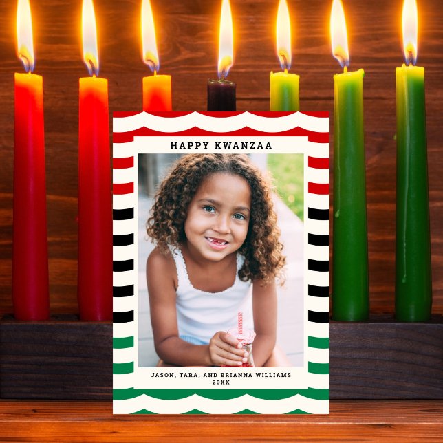 Happy Kwanzaa Modern Stripe Carte photo de vacance (Créateur téléchargé)