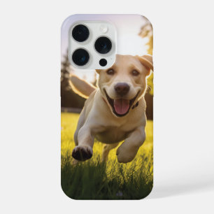 Happy Labrador Puppy Running iPhone 15 Pro Hülle