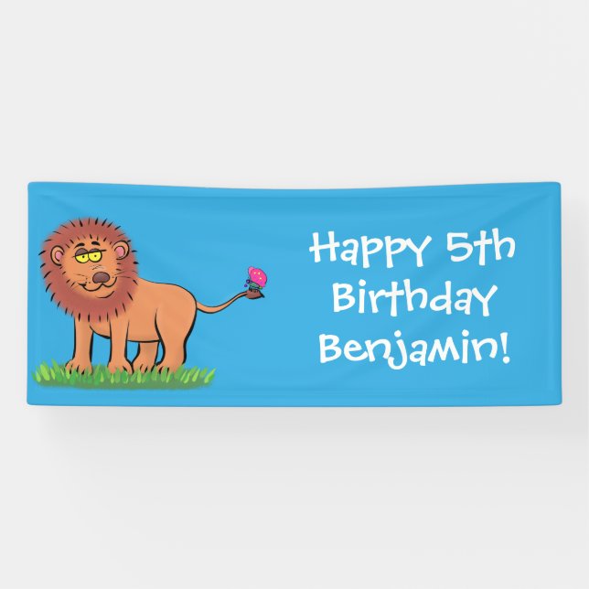 Happy Löwe mit Schmetterling-Cartoon-Abbildung Banner (Horizontal)