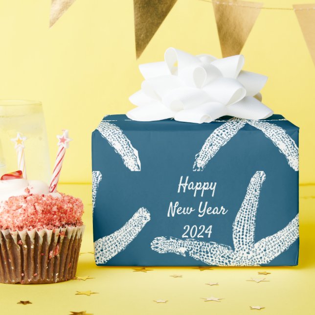 Happy New Year 2024 Starfish Ocean Blue Trendy Geschenkpapier (Geburtstagsparty)