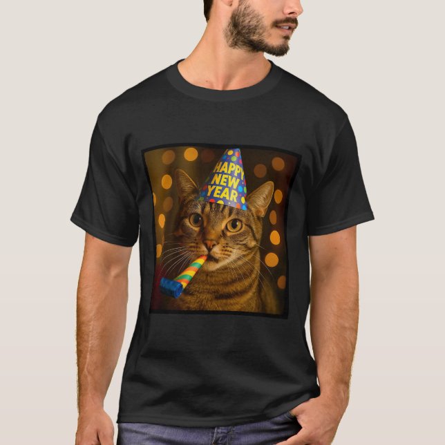 Happy New Year Cat Funny Party Hat Feline Meme Cel T-Shirt (Vorderseite)