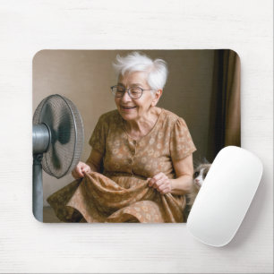 Happy Old Lady Kühlung durch einen Lüfter Mousepad